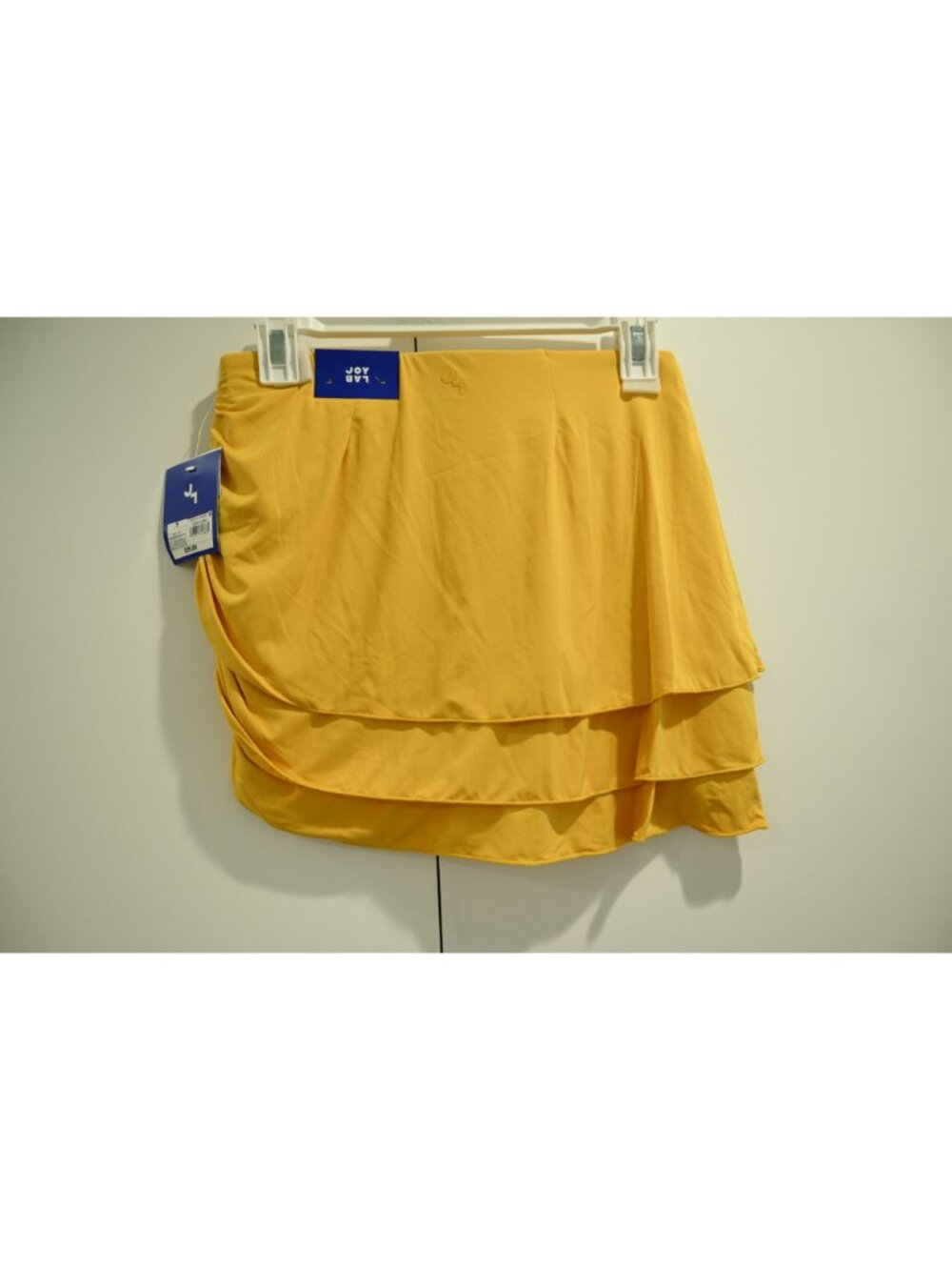 NEW JoyLab Tiered Active Skort Built-In Shorts Ruched Side Yellow Gold Size M - Picture 3 of 8